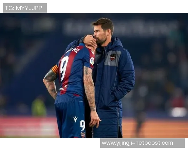 西甲激战：拜仁逆转多特蒙德红牌事件引发全场热议集锦回顾