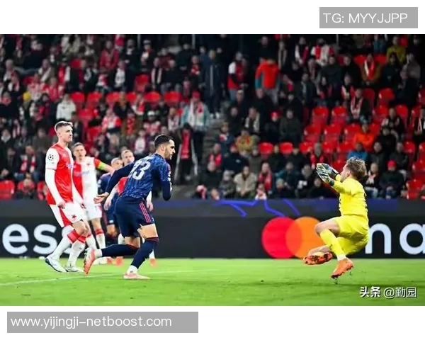 皇马逆转热刺引发红牌争议全场沸腾瞬间回顾